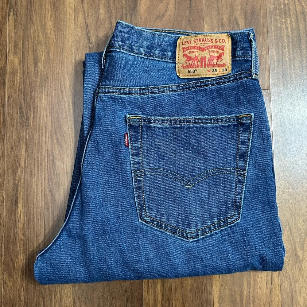Levi's Men's 550 Relaxed Jeans - Classic Blue Size W36 L30